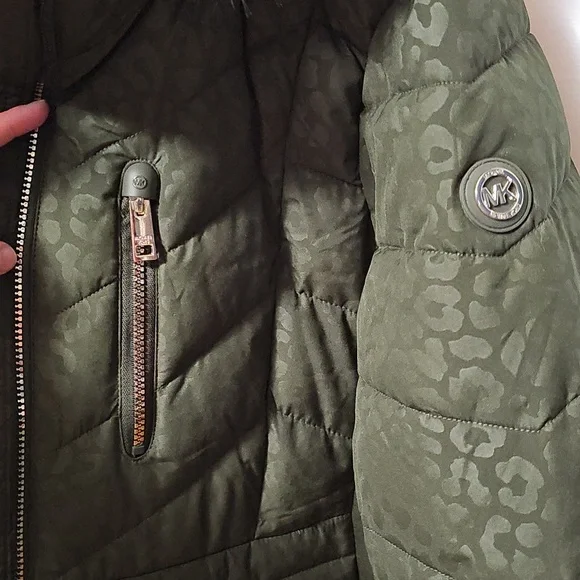 Michael Kors Olive Puffer Jacket with Faux Fur Trim - Picture 3 of 9